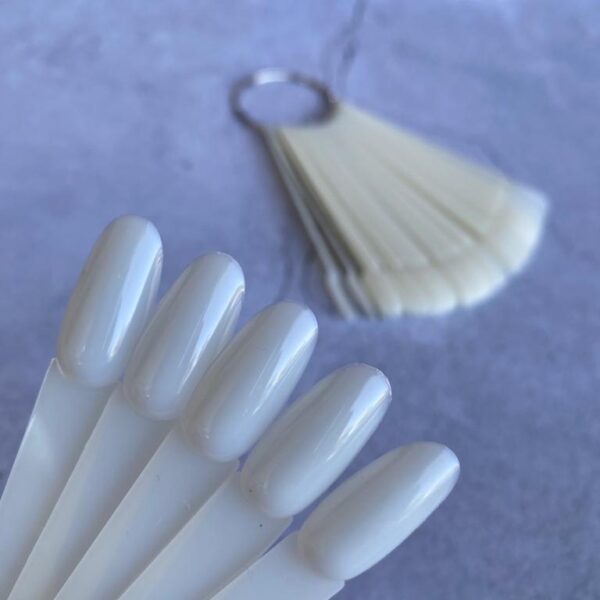 50 מקלות טיפסים *עגולים* בגוון שמנת עם חישוק