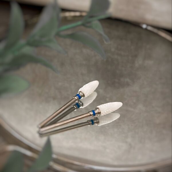 ראשים קרמיים